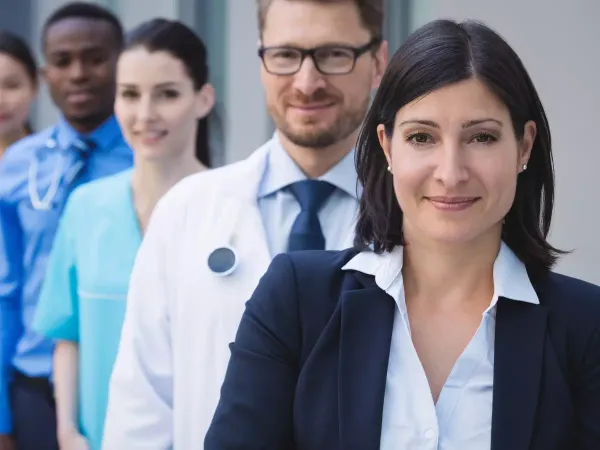 Cambiar de seguro médico sin perder cobertura Qué revisar al cambiar de seguro médico para mantener la continuidad de la cobertura.