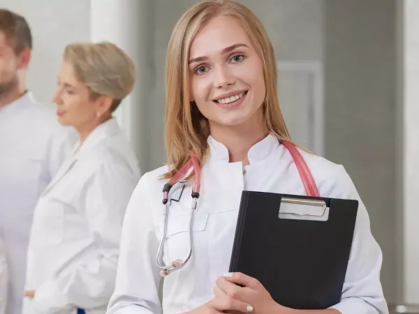 Comprueba médicos, especialistas y centros antes de elegir o cambiar de seguro médico